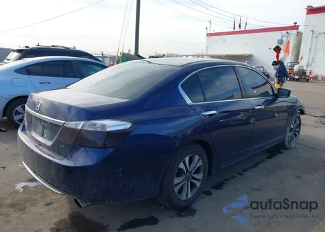 2015 Honda Accord Lx z USA, uszkodzony, nr VIN 1HGCR2F33FA107306